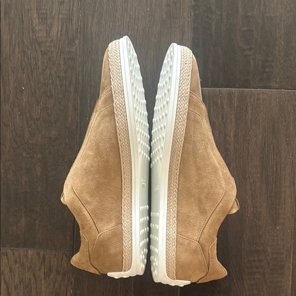 Tod's Tan and White Suede Loafers - Picture 5 of 7